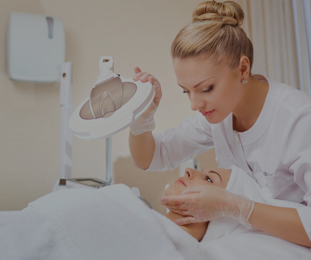 Perbandingan SEO Lokal dan Konten Multimedia untuk Klinik Kecantikan